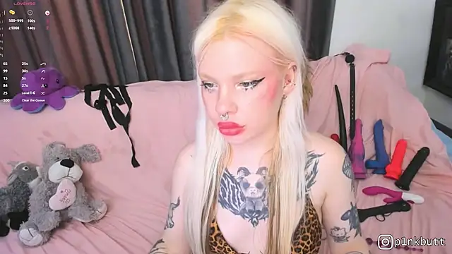 HelenGoat live cam on StripChat