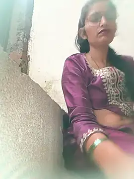 Pooja_shre live cam on StripChat