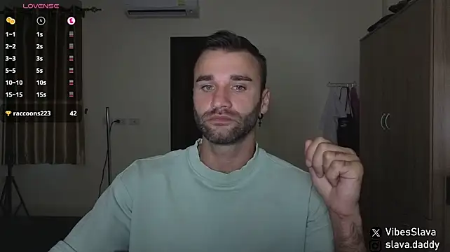 DaddySlava live cam on StripChat