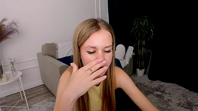 MidnighteAura live cam on StripChat