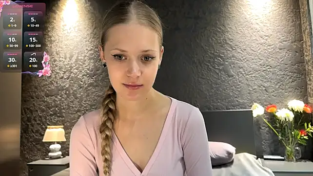 ZaidaSchwarten live cam on StripChat