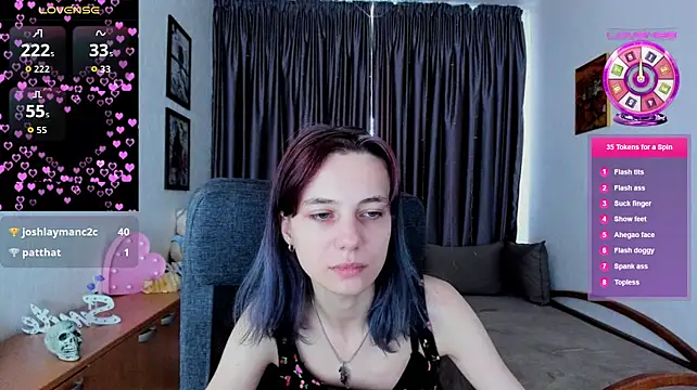 MiniLysii live cam on StripChat