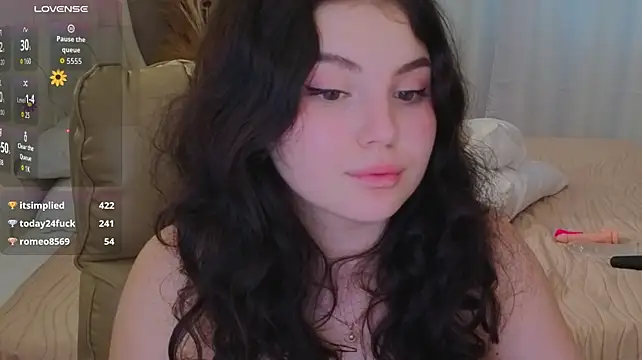 lollyy_pop live cam on StripChat