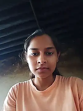 Queen_Simran live cam on StripChat
