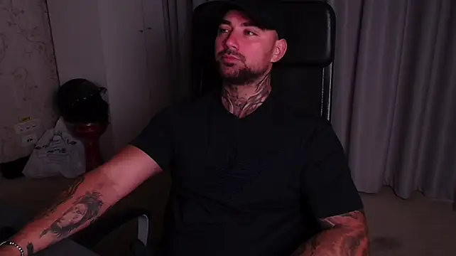 DuncanStone live cam on StripChat