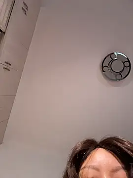 xiaoyizi20261 Live Webcam on Stripchat