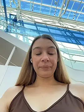 SashaCatt live cam on StripChat