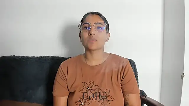 TatyGomez_ live cam on StripChat