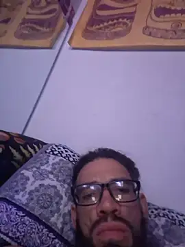 Concrete_Daddy live cam on StripChat