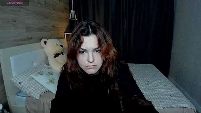 LeyaaStarr live cam on StripChat