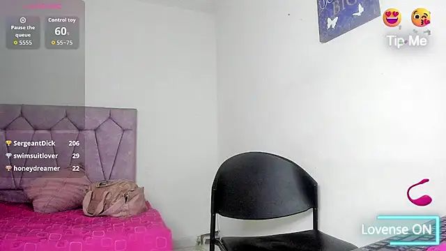 saraladys live cam on StripChat