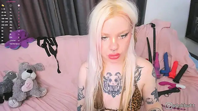 HelenGoat live cam on StripChat