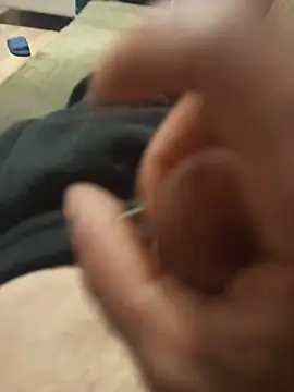 yaramaz331 (Ask my age) - cum puplice