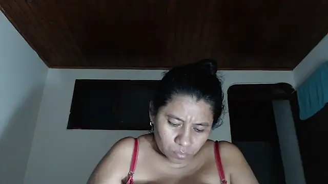 adrixxx38 live cam on StripChat