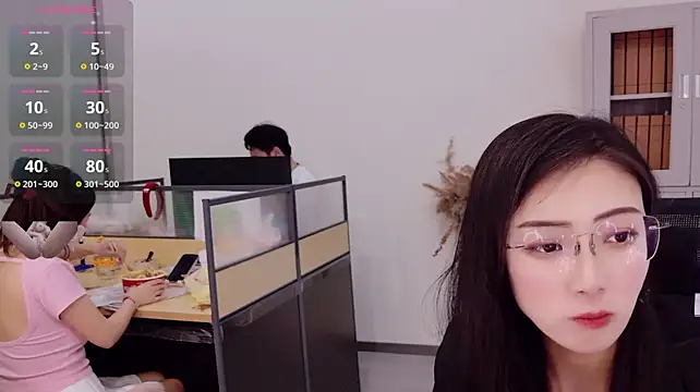 yangyang-777 live cam on StripChat