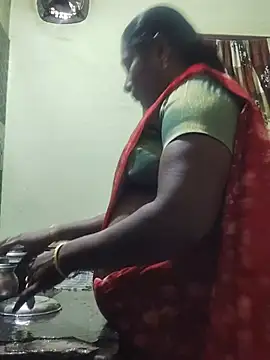 yamini1431 live cam on StripChat