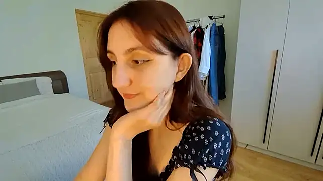Sara_Rudeus live cam on StripChat
