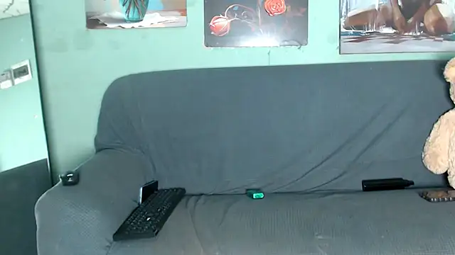 Slenderxxx2 live cam on StripChat