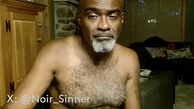 sinnernoir live cam on StripChat
