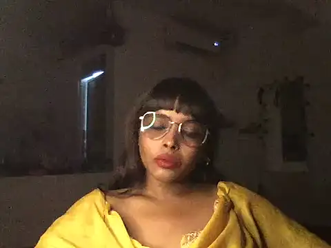 raveena_hot