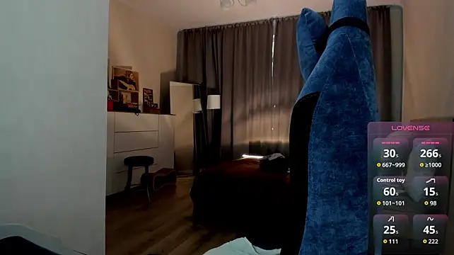 Olivia_Munk live cam on StripChat