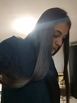 AntoniaHottie live cam on StripChat