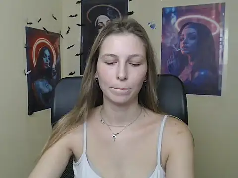 StrangerGi live cam on StripChat