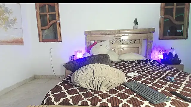 bratz_glloe live cam on StripChat
