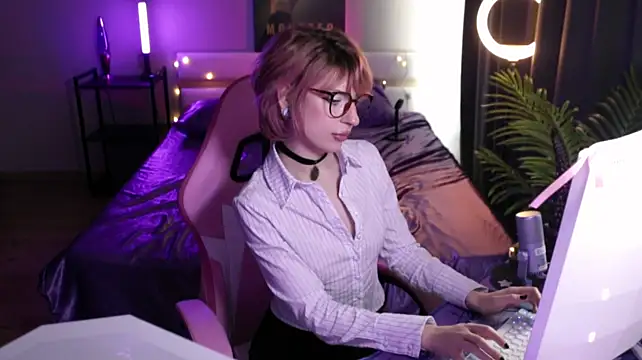 _Moonlight_t live cam on StripChat