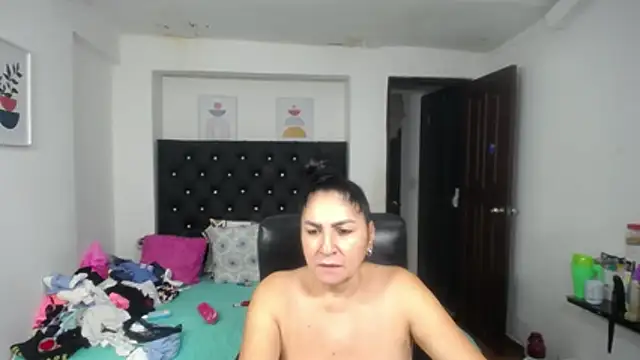 mature_bigboobs10 live cam on StripChat