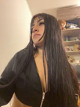 SweetSmokee live cam on StripChat