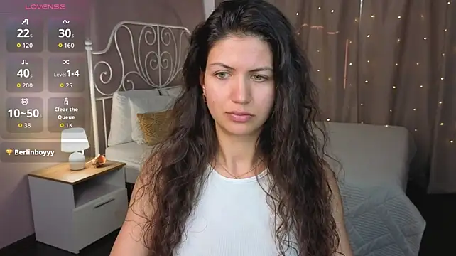 NoelPerfect live cam on StripChat