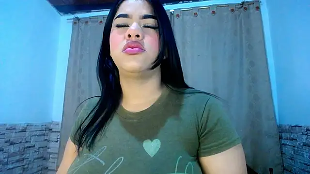 Bicky_25 live cam on StripChat
