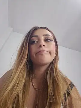 MiahX_X live cam on StripChat