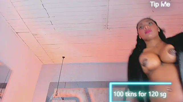 AngelineHeet live cam on StripChat