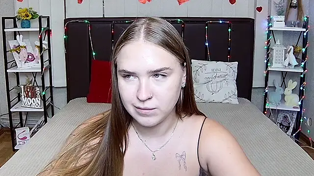 LauraHlot live cam on StripChat