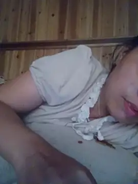 Tina-i live cam on StripChat
