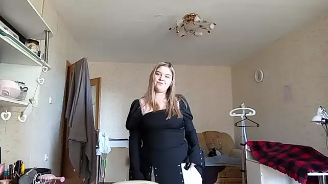 typicalwoman (F teen) - change outfit