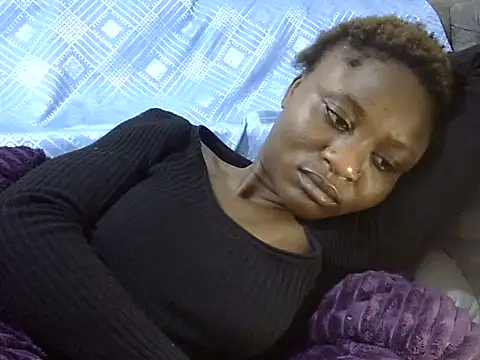 sweet_caci live cam on StripChat