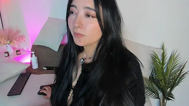 Miss_Loise live cam on StripChat