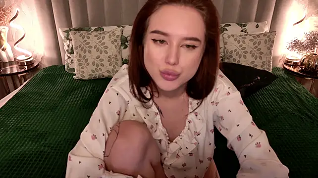 CarolineTenders live cam on StripChat