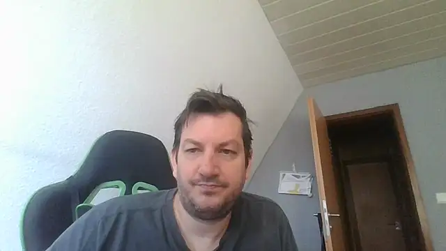 Golffahrer1982 live cam on StripChat