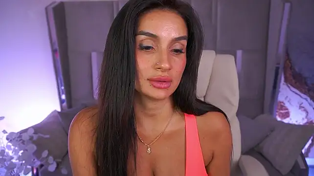 AnzhyTeqila live cam on StripChat