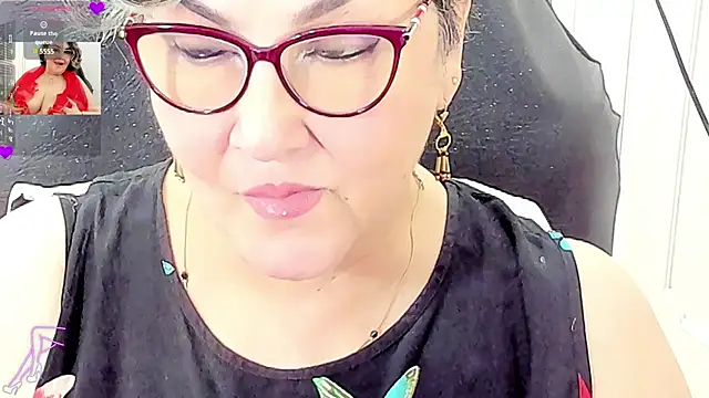 cataleya_mom live cam on StripChat