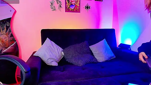 Mollycb live cam on StripChat