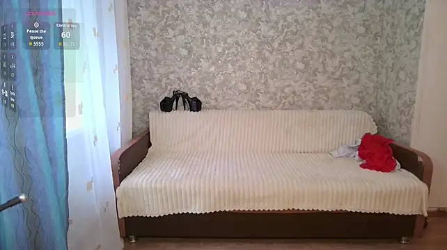 LadyKriss live cam on StripChat