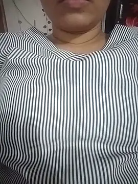 wonderful567 live cam on StripChat