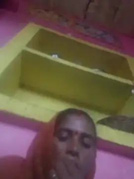 Rachana_Lodhi live cam on StripChat