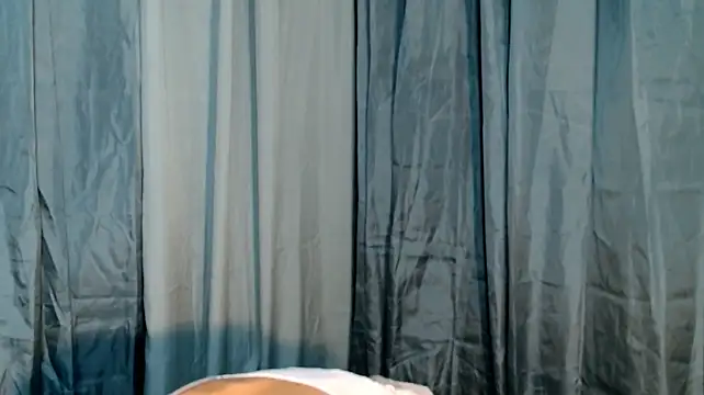 Velvet_Ysabelle live cam on StripChat
