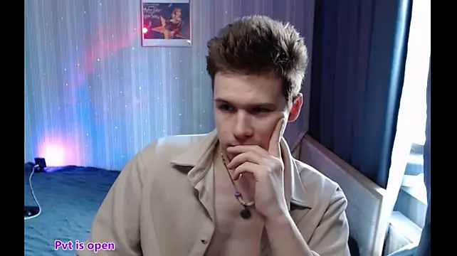 Sheldon_music live cam on StripChat